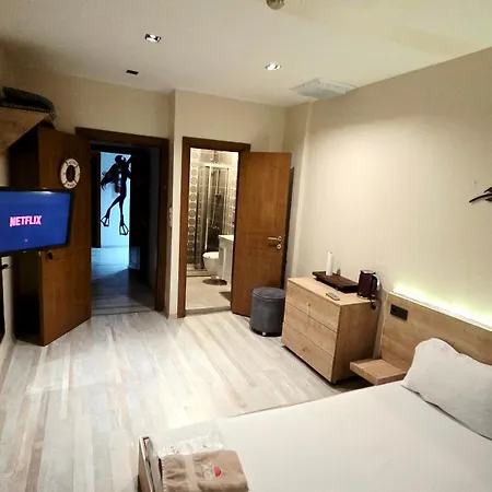 Social House Mil Hotel *