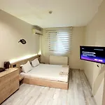 Hotel Social House Mil