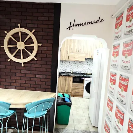 Hotel Social House Mil *