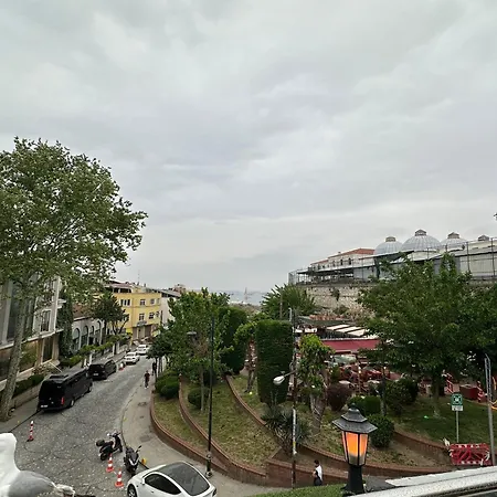 Social House Mil Ξενοδοχείο