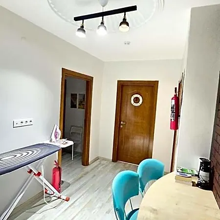 Social House Mil Szálloda *