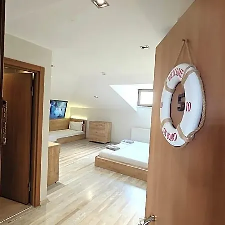 Social House Mil * Isztambul