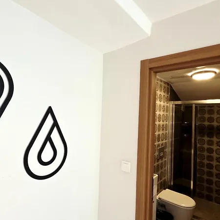 Ξενοδοχείο Social House Mil *
