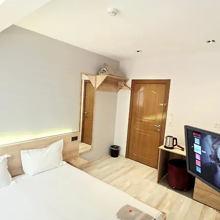 Social House Mil Hotell